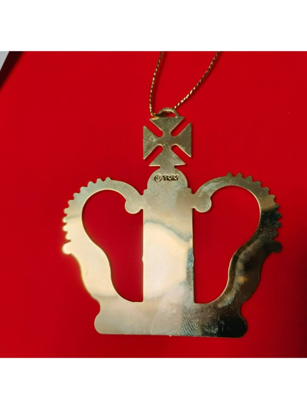 Queen Charlotte Crown Ornament, Gold Tone, The Mint Museum North Carolina - Picture 4 of 7